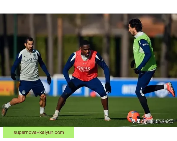 恰尔汗奥卢传球区域分析展现其在比赛中的关键影响力与团队协作能力。